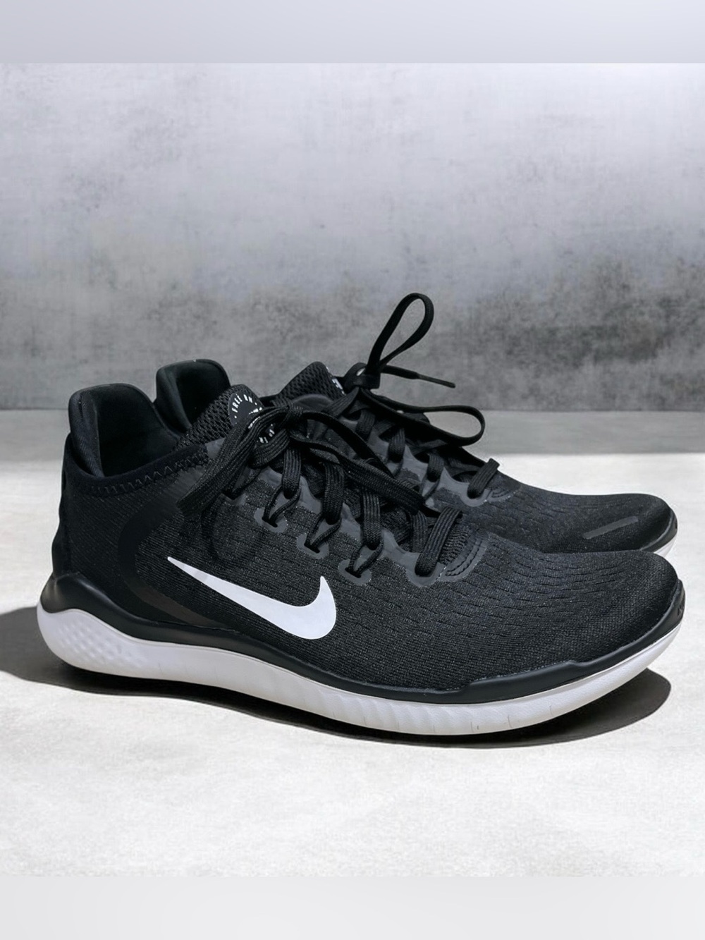 Nike Women’s Free RN 2018 running shoes Size 8